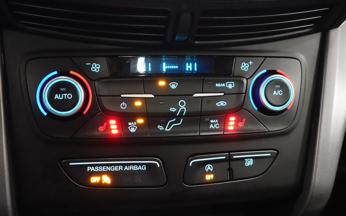 Ford Kuga cena 61900 przebieg: 148299, rok produkcji 2018 z Zator małe 781